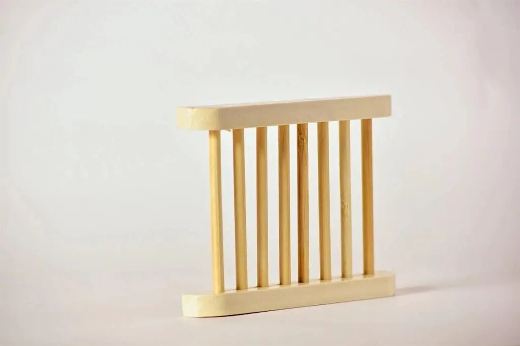 Bamboo Soap Bar Dish. Eco - Friendly - Absolute Discounts