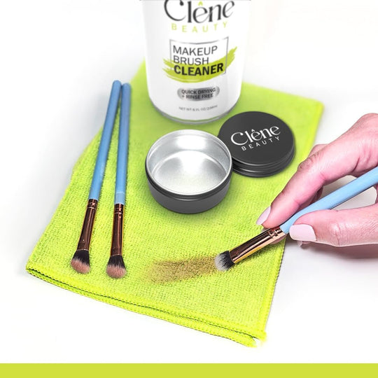 Makeup Brush Cleaner - Makeup Brush Cleaner Solution - Rinse Free - Quick Drying Make up Brush Cleaner - Removes Oily Foundation - Deep Cleaning for Makeup Brushes (8 Oz Kit) - Absolute Discounts